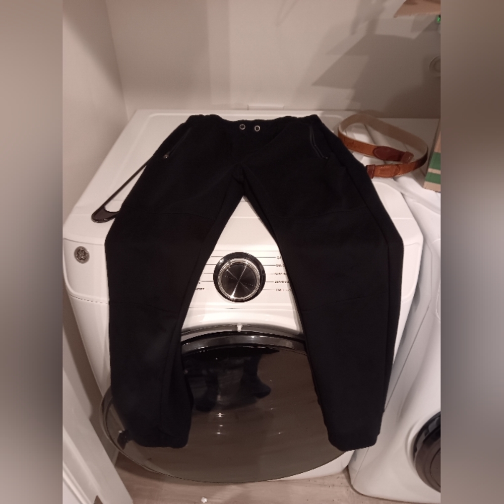 Black joggers